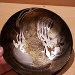 銀座 稲葉 - 蓋の裏にゎ龍の絵が