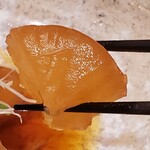 銀座 稲葉 - 姿ゎ見えずともこの中でブリが泳いでます