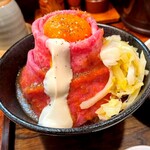 ローストビーフ大野 - 黒毛和牛のローストビーフ丼1