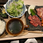 Yakiniku Meigetsu - ハラミランチ　ハラミ、豚ロース、鶏モモ