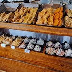 こだわり八輻 - 天ぷら、おにぎりコーナー