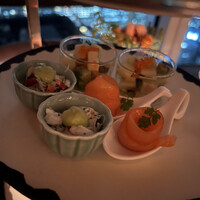 ザ タヴァン グリル＆ラウンジ - 