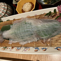 対馬のどぐろとイカ活き造り 博多 魚蔵 都ホテル店 - 
