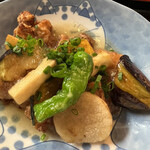 猫丸食堂 - ★豚肉と野菜の蕪あんかけ
      　豚肉は５切れ、かぼちゃ、じゃがいも、長芋、
      　茄子、ししとうなど