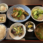 猫丸食堂 - ❤️猫丸感謝day❤️ （¥1,200）
      　豚肉と野菜の蕪あんかけ＆カツオのたたき定食