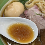 手打麺祭 かめ囲 - 手打中華蕎麦醤油(980円), 味玉(150円)