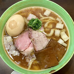 手打麺祭 かめ囲 - 手打中華蕎麦醤油(980円), 味玉(150円)