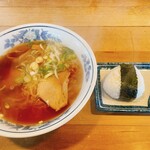 しおで - 支那そばと鮭おにぎり