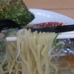 Taiga - 麺はスタンダードな太さ