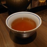 覇王樹 さぼてん本店 - とんかつ屋ならではのほうじ茶が旨い。