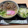 箸蔵 とことん - 肉うどん＋1玉　650円　サラダ(サービス)