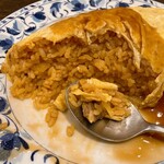 重亭 - オムライスの中身はビーフライス