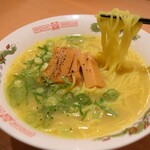 鶏白湯塩ラーメン