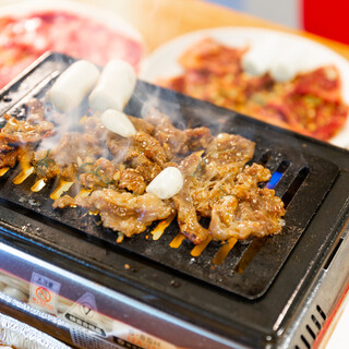 The Yakiniku is a style where customers Yakiniku (Grilled meat) themselves using a tabletop roaster!