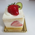 パティスリーヤマムロ - ショートケーキ