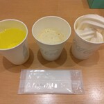 快活CLUB - ドリンク写真:左から、リアルゴールド、コーンスープ、ソフトクリーム(2023.1.20)