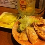 やきとんひなた - ガツ刺、セロリ漬、ウィスキーハイボール