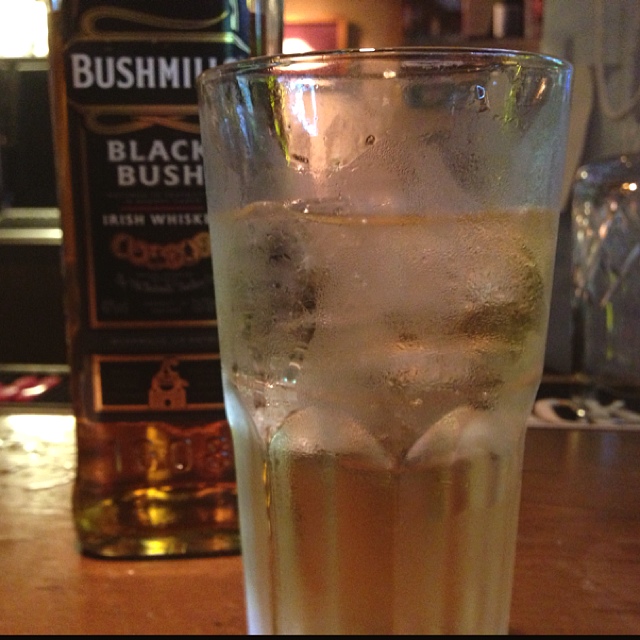 バー イースト Bar East 四日市 バー 食べログ