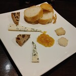Raito Hausu - チーズたち