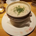 7FUKU - 牡蠣とベーコンのクラムチャウダー