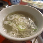 焼鳥 若竹 - 締めで提供される鶏スープ。