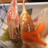 かに道楽 横浜店 - 蟹のお刺身です。これが甘くて無口になる(^_-)-☆毎日バイトで精だした成果のお味が無口で一瞬に胃の中に納まりました＾＾美味しいから良いね(^^♪
                