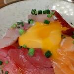 魚 野菜 酒 しゃばらむ -  海鮮丼