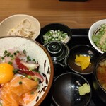 Sakana Yasai Sake Shabaramu -  海鮮丼