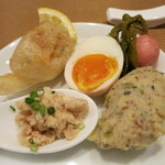 レンゲ - 25年6月　タパス　取り分けて