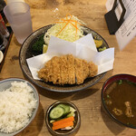 Tonkatsu Akari - コレで1,078円は安い！