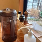 食煅 もみじ - 卓上のしつらえ