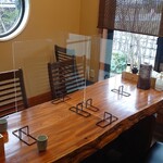 食煅 もみじ - ４人席に２人で相席なしでソーシャルディスタンスも完璧