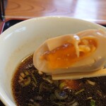 食煅 もみじ - 黄金色に輝く煮卵