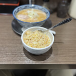 栄華楼 - 中華そばと半チャーハンのセット（税込み８５０円）