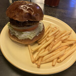 ブッチャーズテーブル 石神井公園 - バーガー全体。