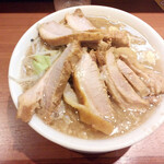 ラーメン　肉を喰らえ!! - 