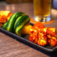 焼肉レストラン ROINS 久茂地国際通り店 - キムチ盛り合わせ