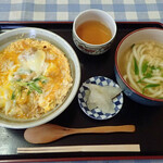 ちくりん - 料理写真:親子丼+小うどん 700円