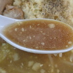 ラーメン二郎 - 一口飲んだら虜でしょ