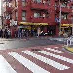 ラーメン二郎 - 帰りは並んでた