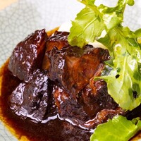 牛ほほ肉の煮込み