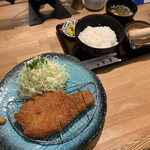 Ajidokoroteppei - お昼のロースかつ膳