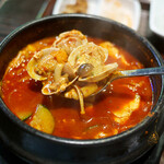 KOREAN DINING チョゴリ - スンドゥブチゲの貝類