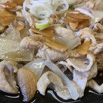 おふくろ亭 - 2023/01/24
      白ホル定食 ニンニク 大飯 500円
      チキンカツ 100円