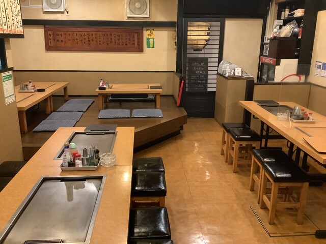 座席 : 鉄板焼き・お好み焼き・もんじゃ しょう吉 - 市ケ谷/お好み焼き