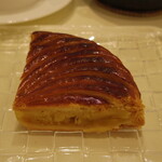 パティスリー・サダハル・アオキ・パリ - ガレット デ ロワ ナチュール