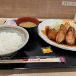 名古屋名物 みそかつ 矢場とん - 