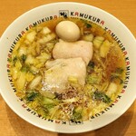 KAMUKURA - 煮玉子ラーメン（中盛り）