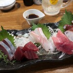 初代炙り家 弌  - ・「刺身5点盛(¥1500)」