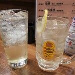 初代炙り家 弌  - ・「角ハイボール(¥460)」、「課長レモンサワー(¥500)」